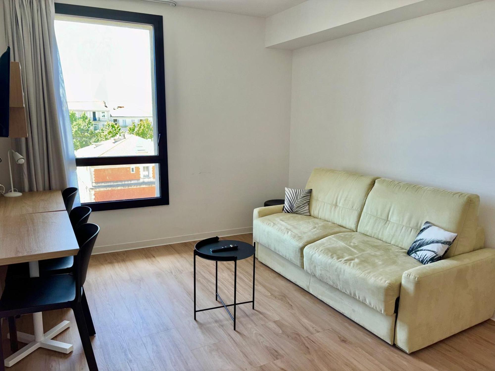 Apparthotel Privilodges Toulon Exteriör bild