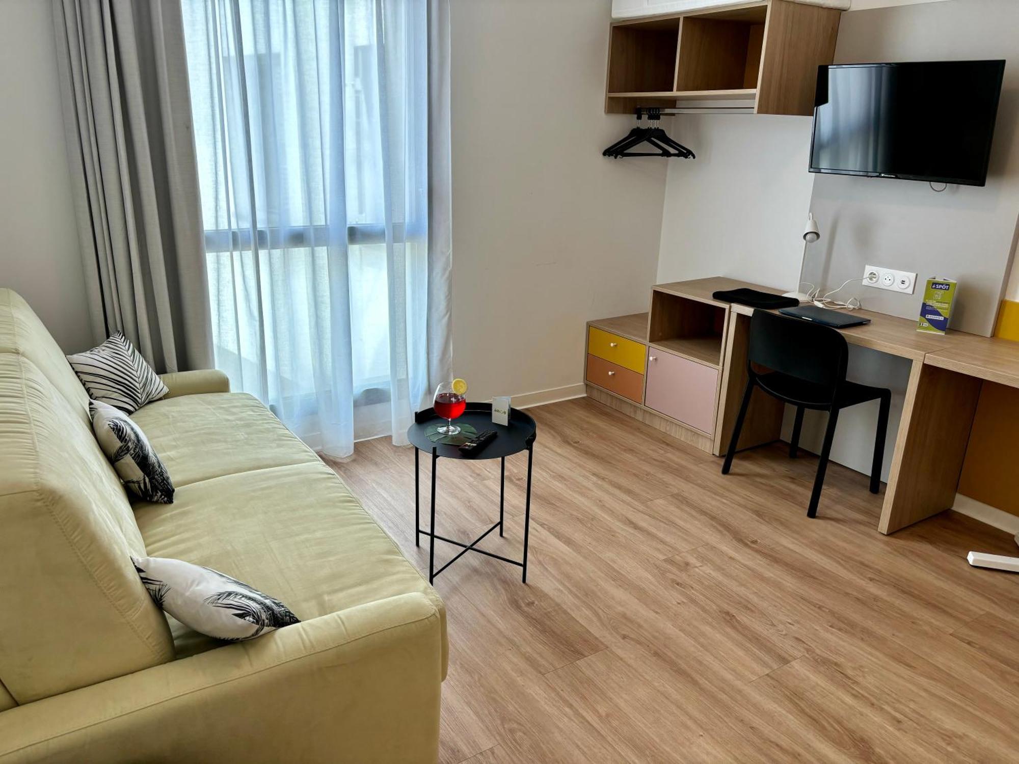 Apparthotel Privilodges Toulon Exteriör bild